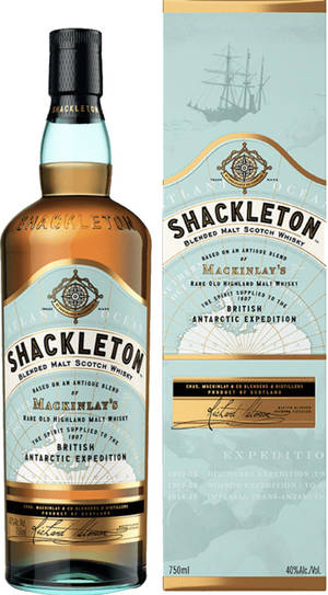 Shackleton威士忌酒瓶和以南極探險為主題的盒子。
