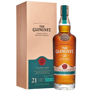 一瓶Glenlivet 21年威士忌及其禮盒。
