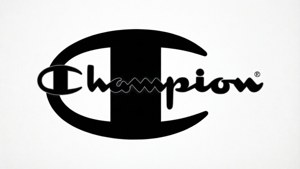 白色背景上的黑色Champion標誌，帶有草書文字和註冊符號