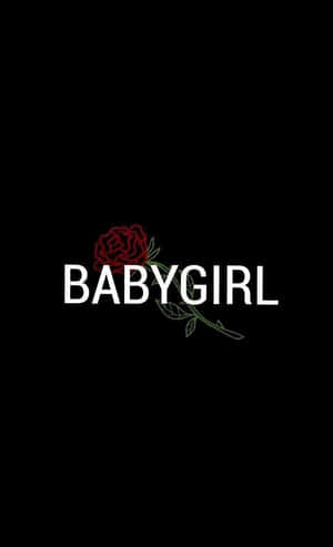 黑色背景上的紅色玫瑰圖案和白色文字 BABYGIRL。 — 極簡美學 壁紙