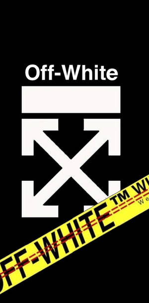 Off-White 標誌，帶有交叉箭頭和黃色警示膠帶，黑色背景。