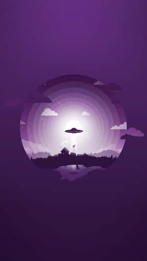 一個UFO盤旋在房屋上方，下方是帶有同心環的發光紫色天空。