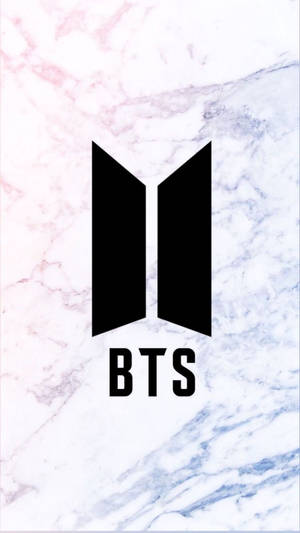 大理石背景上的BTS標誌