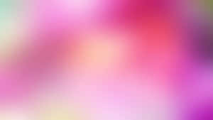 柔和漸變背景，混合粉紅、紫色和黃色色調。