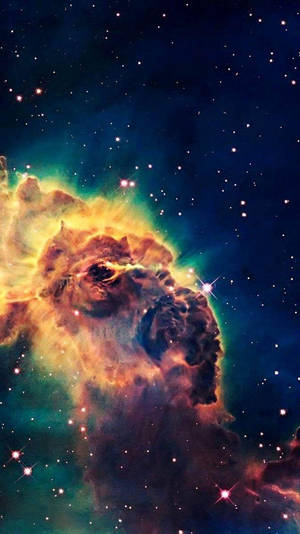 一個色彩繽紛的星雲，在深空中散發著發光的氣體和恆星。