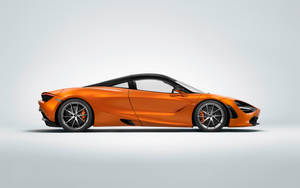 橙色McLaren 720S跑車工作室側面視角 — 4K 法拉利 壁紙