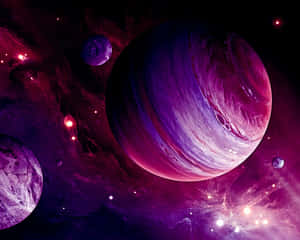充滿活力的紫色和粉紅色行星，位於星光燦爛的宇宙星雲中，伴有發光的恆星。