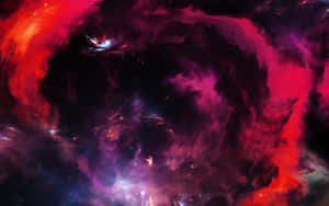 在黑暗背景下，一個旋轉的宇宙星雲，帶有火紅、紫色和發光的星星。