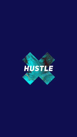 勵志圖案，在藍色背景上青綠色大理石紋X上方顯示「HUSTLE」一詞。