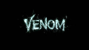 黑色背景上發光的電光藍色Venom文字