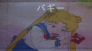 金髮動漫女孩手持紅色VHS錄影帶微笑。