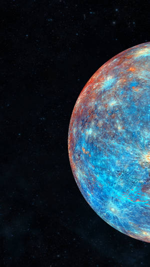 一顆帶有藍色和鏽色調的多彩行星漂浮在佈滿星星的空間中。 — 太空 壁紙