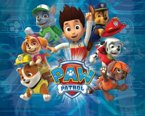 Paw Patrol 小狗團隊與萊德擺出帶有標誌的動作姿勢。
