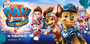 Paw Patrol 角色在城市天際線前飛行，並帶有電影標題。