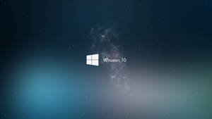 Windows 10 標誌漂浮在星空宇宙場景中，帶有藍色和紫色的漸變。