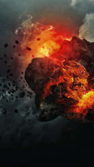 一顆熾熱的小行星在太空中爆炸，伴隨著發光的餘燼和烏雲。