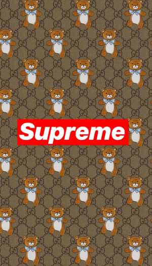 牆紙，重複的泰迪熊在Gucci圖案上，中央有Supreme標誌。