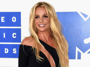 Britney Spears 喺 MTV 音樂獎穿著黑色裙