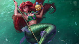 紅髮綠尾的美人魚在水中手持魚和權杖。 — 美人魚 GIF 壁紙
