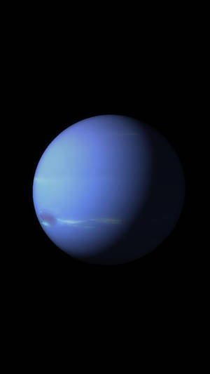 一顆帶有微弱大氣帶的藍色行星，漂浮在深空中。 — 星際寶貝 壁紙