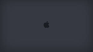 深灰色背景，中央帶有Apple標誌