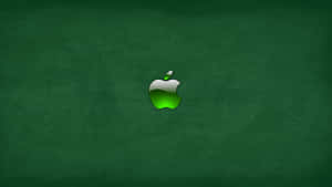 紋理深綠色背景上的綠色Apple標誌