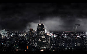未來城市夜景，暴風雲下飛行車輛和發光摩天大樓。