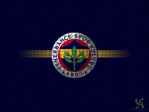Fenerbahce Spor Kulubu 足球會標誌在深藍色瓷磚背景上，帶有金色條紋。 — 三葉宗介 壁紙
