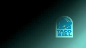 Taco Bell 標誌在深色漸變背景上以藍綠色照亮。