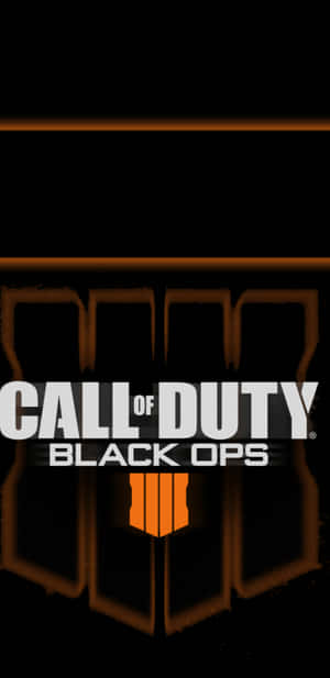 Call of Duty Black Ops 遊戲標誌在黑色背景上發出橙色光芒。 — Galaxy S10 壁紙