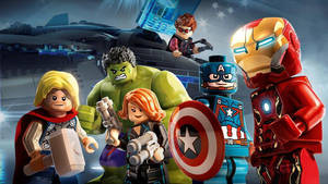 LEGO Marvel 超級英雄在科幻場景中英勇擺姿勢。