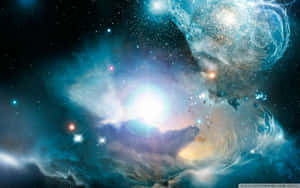 在深空中，帶有旋轉藍色和紫色雲團及明亮星星的鮮豔宇宙星雲。
