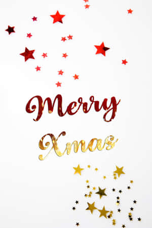 白色背景上被紅色和金色星星包圍的Merry Xmas文字
