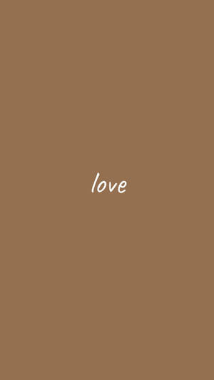 在棕色背景上以白色草書寫成的「love」一詞。