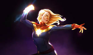 Captain Marvel 在宇宙環境中散發能量。