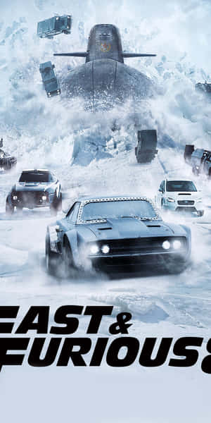 汽車在雪地北極地形中疾馳，伴隨著潛艇和墜落的車輛。