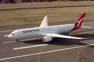 Qantas飛機從跑道起飛
