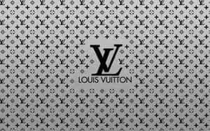 Louis Vuitton標誌在字母組合圖案的金屬背景上。