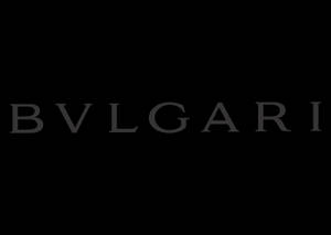 黑色背景上的灰色 BVLGARI 標誌