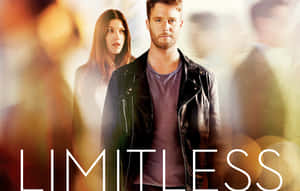 穿著皮褸的男人和女人，金色散景背景上帶有「limitless」文字。