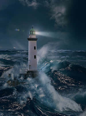 燈塔在暴風雨夜浪中閃耀