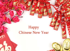 白色背景上的中國新年裝飾，有紅色鞭炮、粉紅色的花朵和金條。 — 中國新年 壁紙