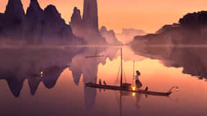 黎明時分，一個人站在小船上，霧氣繚繞的山巒倒映在平靜的水面上。