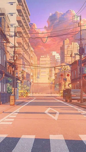 日落時分的動漫風格城市街道，帶有粉彩雲和安靜的建築。