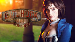 身穿藍色外套和蕾絲上衣的女性，站在 Bioshock Infinite 標誌旁，金色燈光。