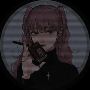 帶有貓耳的動漫女孩在黑暗的顆粒狀圓圈中拿著香煙和電子煙盒。