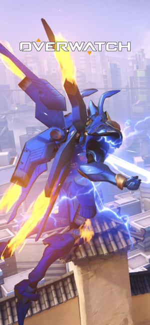 帶有發光翅膀和閃電的Overwatch英雄跳躍在城市屋頂上。 — Galaxy S24 壁紙