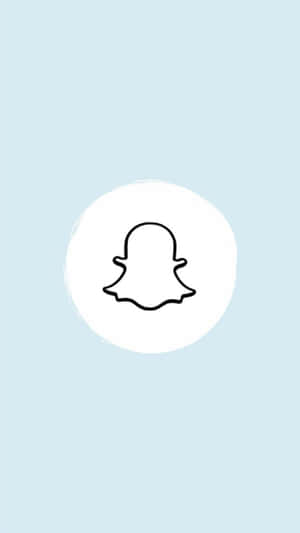 Snapchat鬼魂標誌黑色輪廓在白色圓形內，淺藍色背景