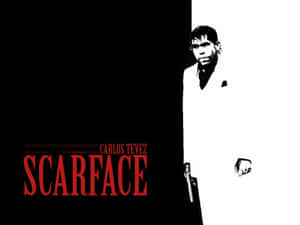 穿白色西裝的男人拿著槍，紅色 Scarface 電影標題。 — 旁遮普國王 壁紙