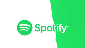 帶有綠色和白色撕裂紙張背景的Spotify標誌。